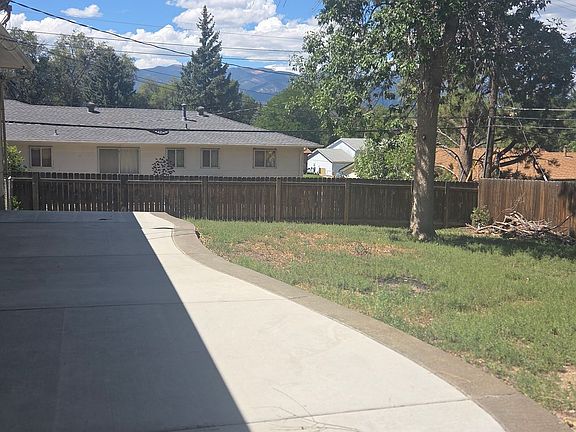 3rd image of 2906 Cabrillo Cir