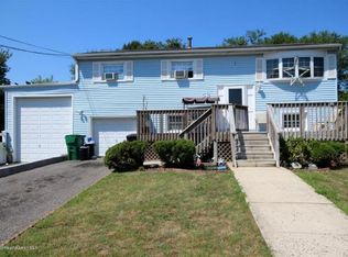 52 Lakeview Dr, South Toms River, NJ 08757