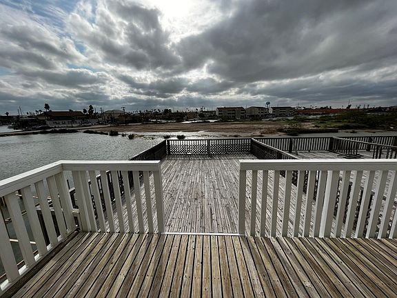 2nd image of 1351 Harbor Island Dr #1