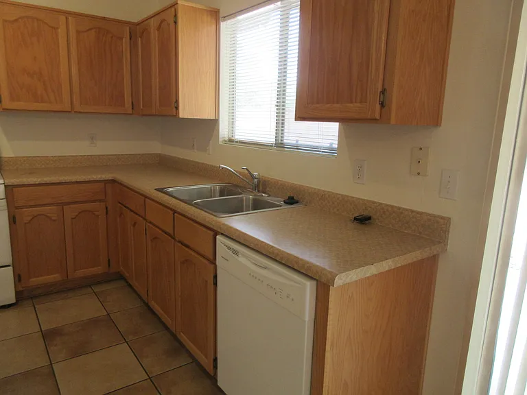 1737 W Corte De Cajamarca — Photo 8