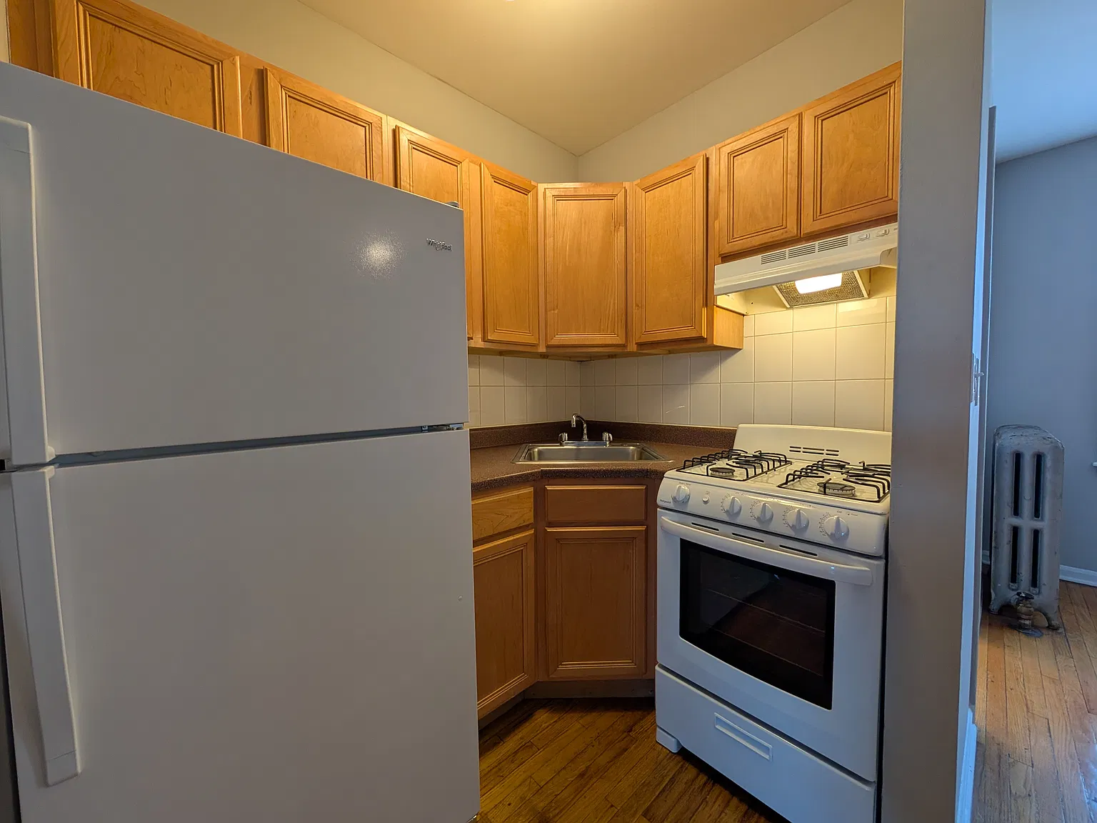 Studio, 315 sqft, $1,464 — Photo 4
