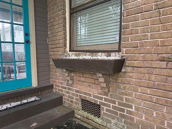 4th image of 115 S 12th Ave