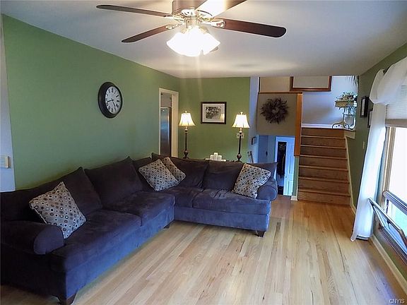 5th image of 359 Northfield Way