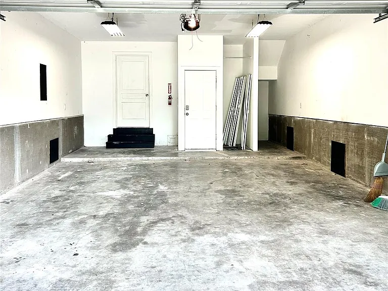 807 Kipp Ave #A — Photo 25