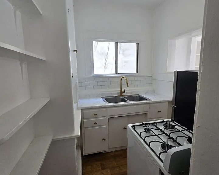 30 Dudley Ave #12 — Photo 11