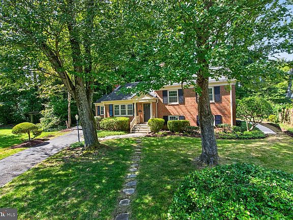 3rd image of 5502 Aldrich Ln