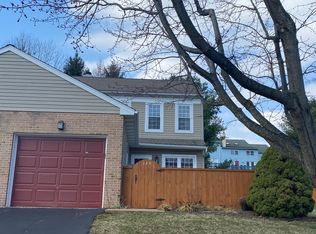 126 Pinnacle Point Dr, Lancaster, PA 17601