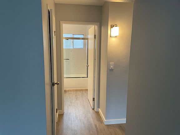 5th image of 1153 Jefferson St #1