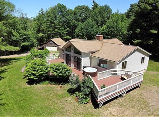 53 Old Center Rd, Deerfield, NH 03037