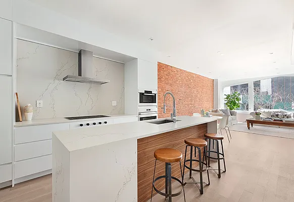 Sold by Compass | media 5