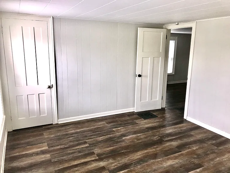 407 Willis Ave #2 — Photo 13