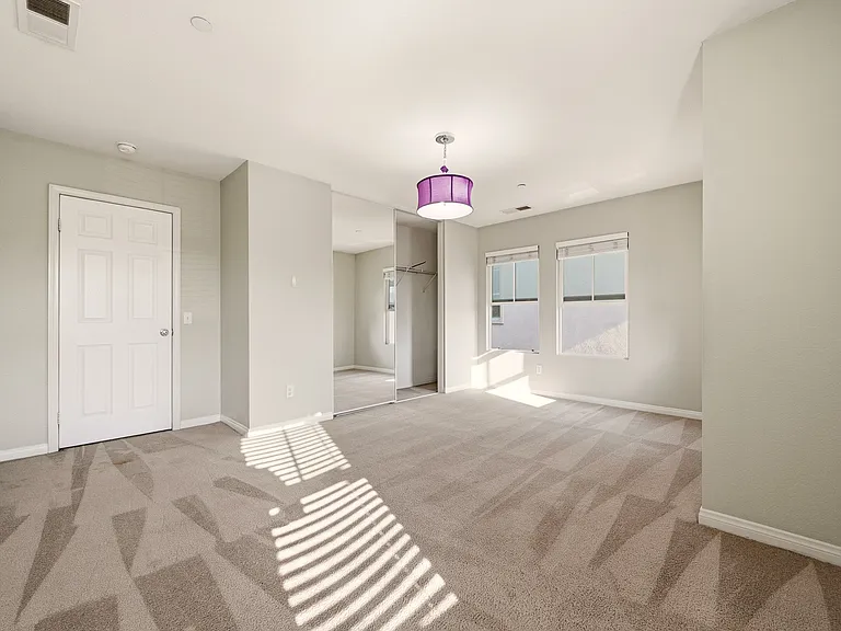 1728 Edmon Way — Photo 26