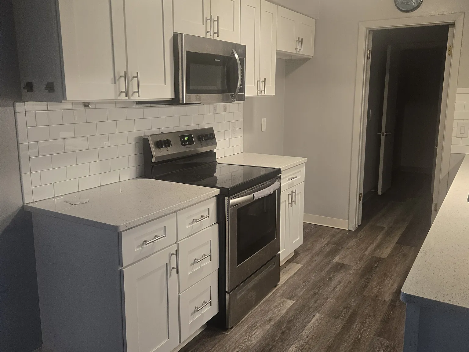 2 bed, 1996 sqft, $2,500 — Photo 1