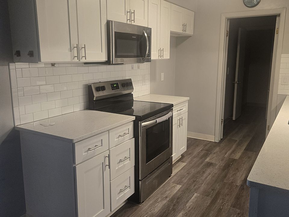 1st image of 22655 Chagrin Blvd #111