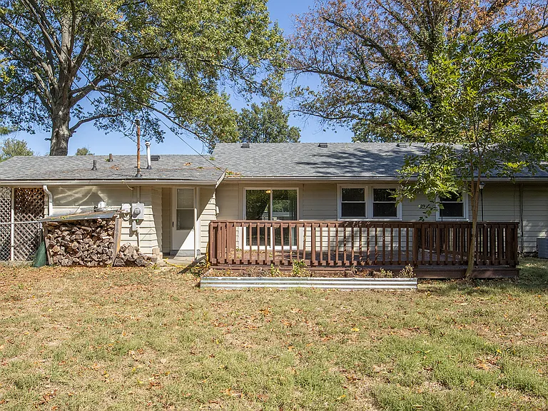 3100 Furman Blvd — Photo 8