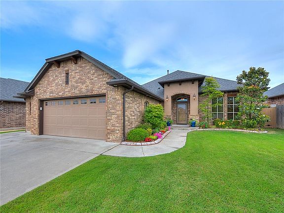 4th image of 17225 Aragon Ln