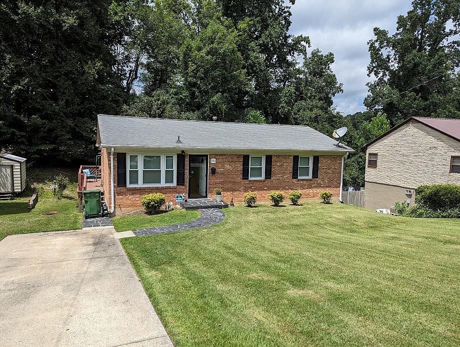 1st image of 442 Norwood Dr