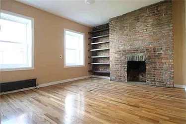 Rented by Space Marketing Shop