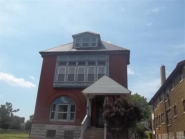 1st image of 4964 Reber Pl