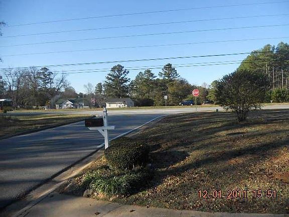 4th image of 4 Beaubrook Ln