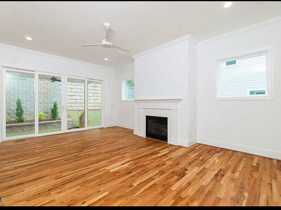 2nd image of 1407 Onslow Rd