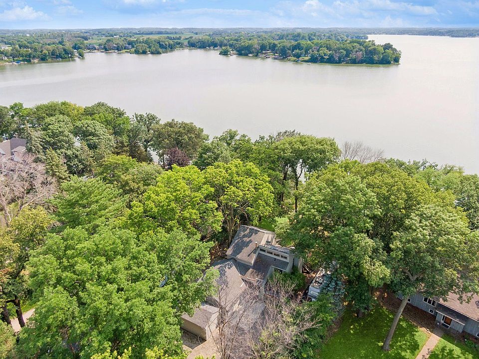 1st image of 24150 E Cedar Lake Dr
