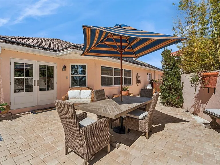 1304 Santa Rosa Ct — Photo 21