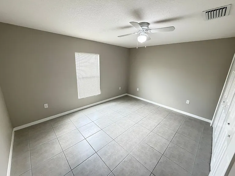 867 Glencove Ave NW — Photo 22