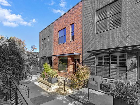 2nd image of 1323 E Sutter Walk