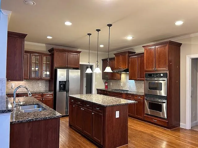 343 Ashleigh Walk Pkwy — Photo 5