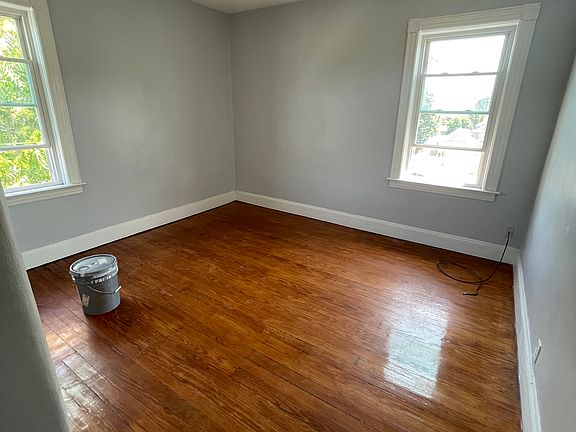 5th image of 105-107 Yorkshire St #3