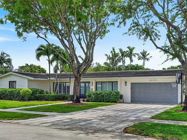 8820 SW 85th Ter — Photo 12