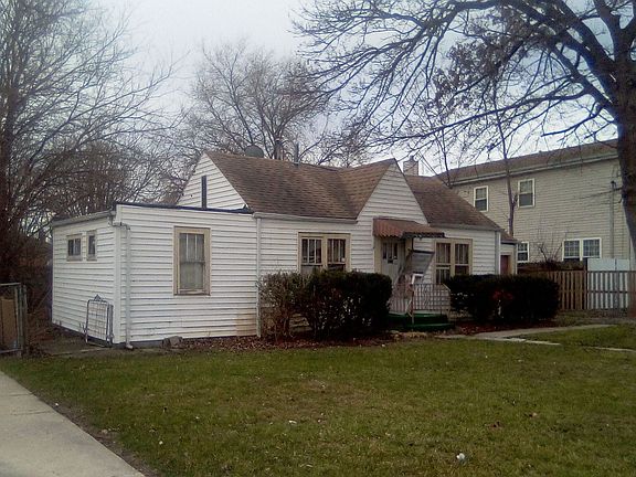 3rd image of 10027 Lyndale Ave