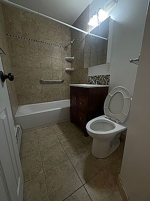5th image of 69-28 Eliot Ave #2