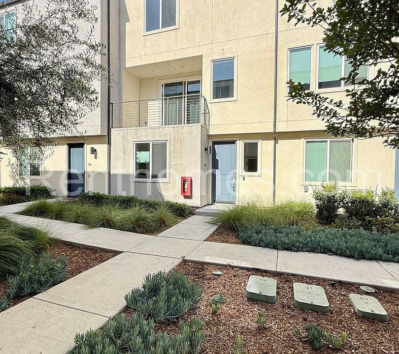 1st image of 5481 Seacliff Pl Unit 95