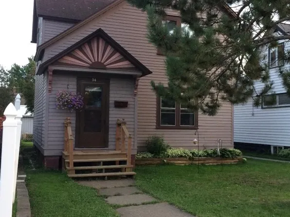 14 E Conan St, Ely, MN 55731