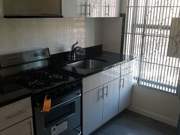 4th image of 88 2nd Ave APT 11