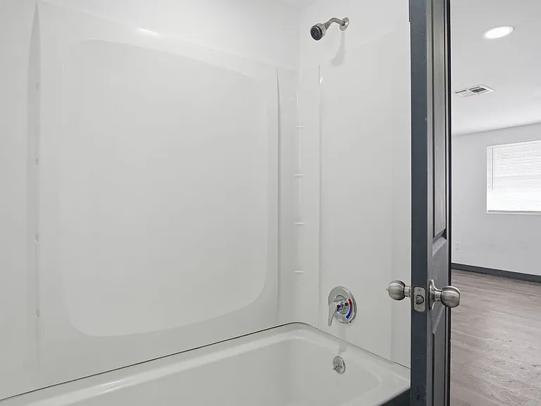 Welcome Home to Comfortable Living at 6111 S Klein Ave! — Photo 7