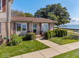 34728 E Lake Dr, Harrison Township, MI 48045