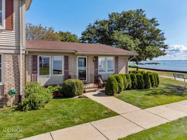 34728 E Lake Dr, Harrison Township, MI 48045