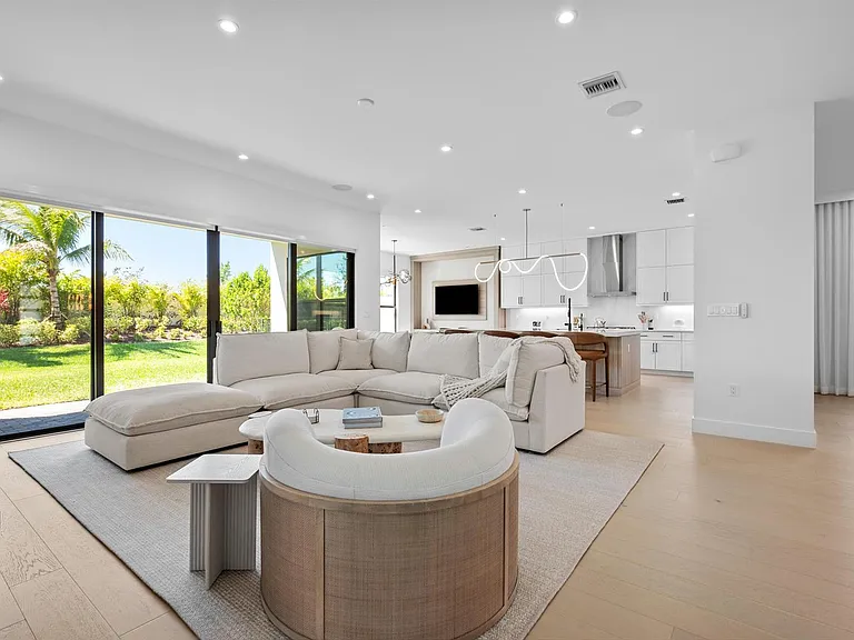 20135 Casa De Campo Ln — Photo 13