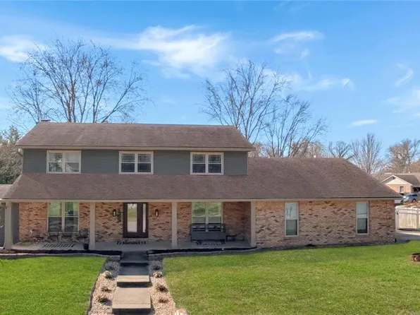 1309 E 3rd St, O'Fallon, IL 62269