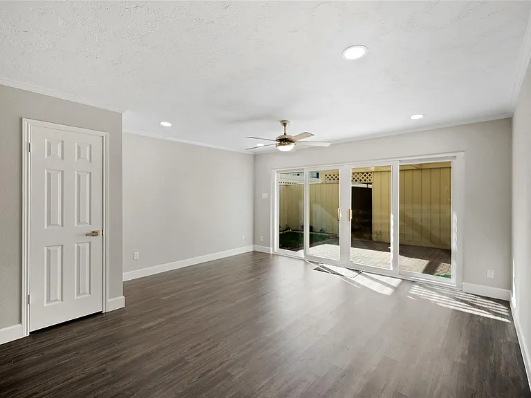 2218 Winrock Blvd #177 — Photo 4