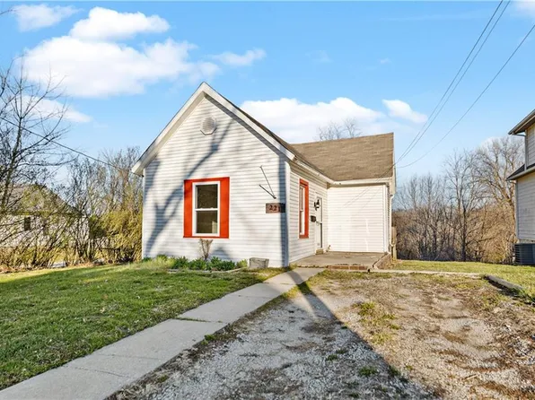 221 S Main St, Trenton, MO 64683