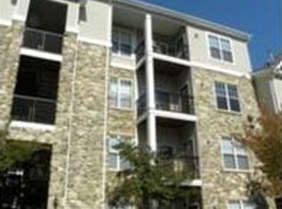 5142 Brittney Elyse Cir APT H, Centreville, VA