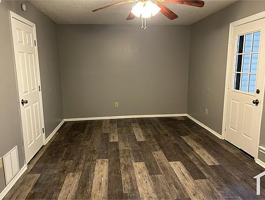 2nd image of 3150 Gentilly Ct