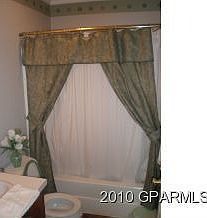 4th image of 1537 Westmont Dr