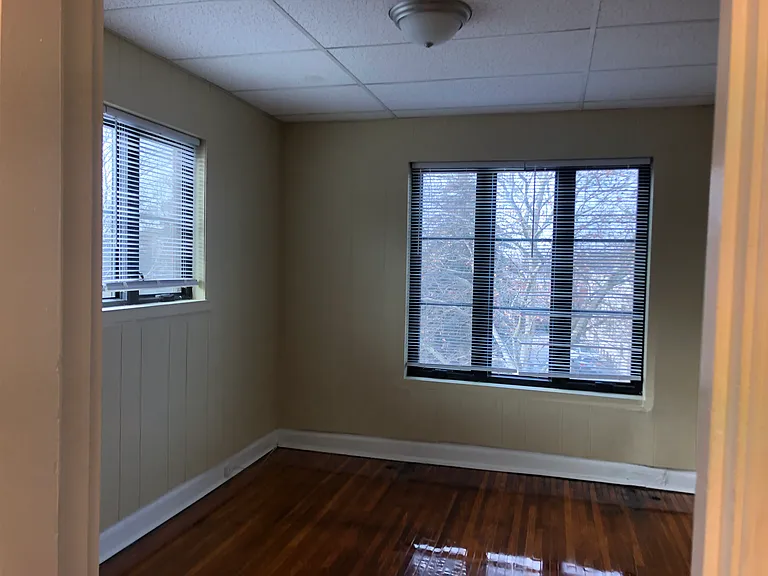 Park Manor — Photo 6