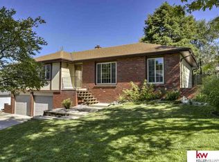 4302 McCarty Dr, Bellevue, NE 68123