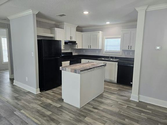 4th image of 1400 Banana Rd #163